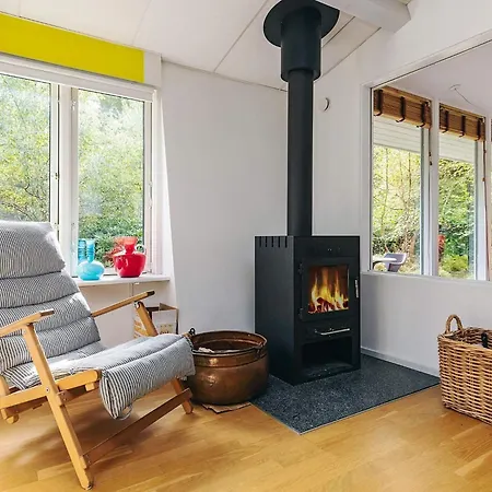 6 Person In Stege Дом отдыха